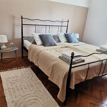 Apartament Casa Di Nonna Pina, Kuca U Blizini Arene Pula Zewnętrze zdjęcie