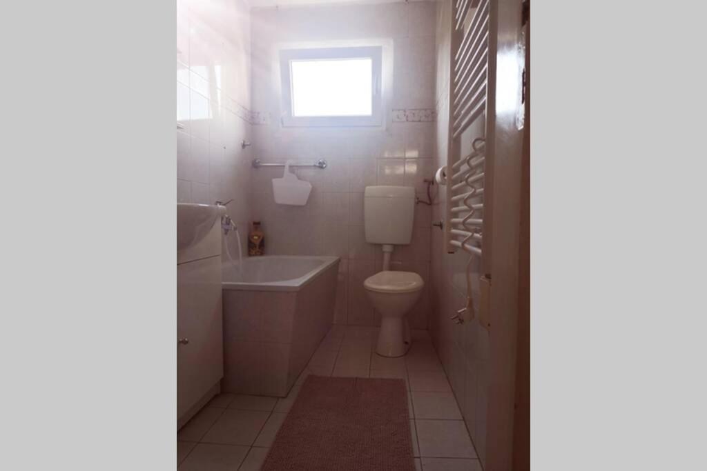 Apartament Casa Di Nonna Pina, Kuca U Blizini Arene Pula Zewnętrze zdjęcie
