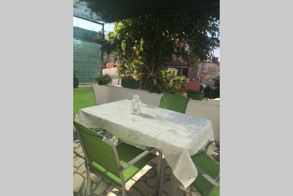 Apartament Casa Di Nonna Pina, Kuca U Blizini Arene Pula Zewnętrze zdjęcie