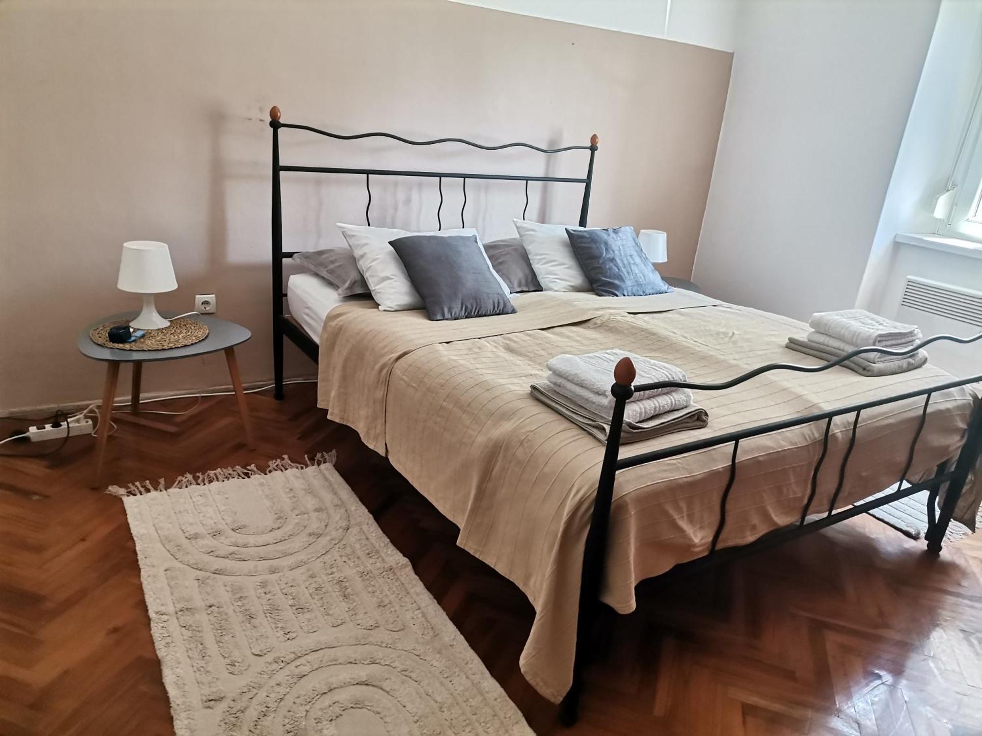 Apartament Casa Di Nonna Pina, Kuca U Blizini Arene Pula Zewnętrze zdjęcie
